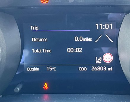 Toyota Yaris 1.5 Yaris Dynamic HEV CVT 5dr 26