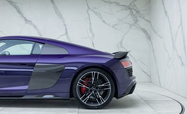 Audi R8 V10 PERFORMANCE CARBON BLACK 39