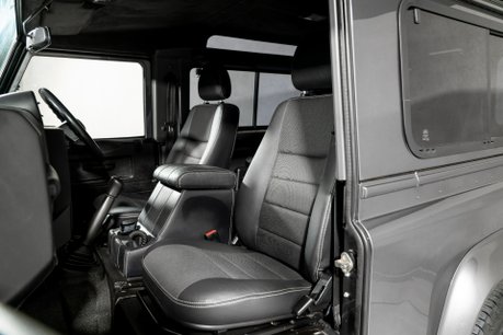 Land Rover Defender 90 TD XS STATION WAGON. COMPREHENSIVE LSH. VB AIR SUSPENSION. KHAN WHEELS. 13