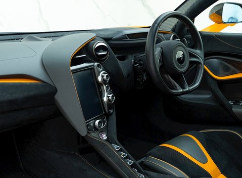 McLaren 720S Performance 15