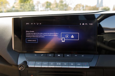 Vauxhall Astra ULTIMATE PHEV 26