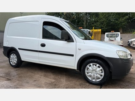 Vauxhall Combo 1.3 CDTi 2000 16v Panel Van 3dr Diesel Manual (134 g/km, 69 bhp)
