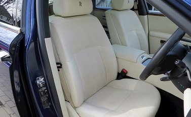 Rolls-Royce Ghost 11