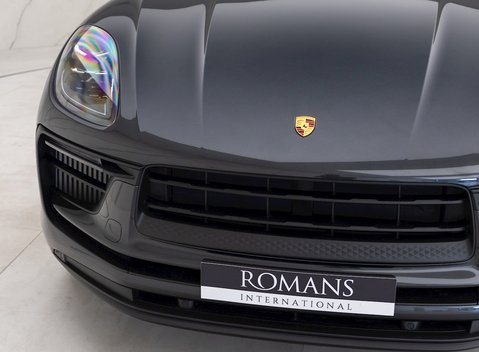 Porsche Macan S 23