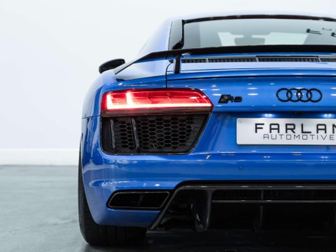 Audi R8 5.2 FSI V10 Coupe 2dr Petrol S Tronic quattro Euro 6 (s/s) (540 ps) 32