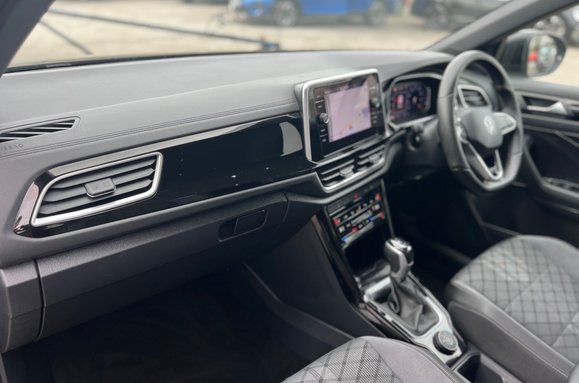 Volkswagen T-Roc R-LINE 2.0 TSI 4MOTION DSG AUTOMATIC 29