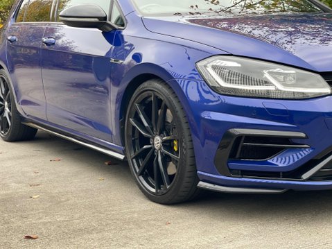 Volkswagen Golf 2.0 TSI R DSG 4Motion Euro 6 (s/s) 5dr 31