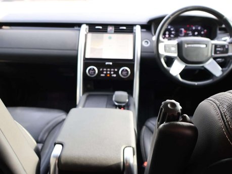 Land Rover Discovery 3.0 Discovery SE D MHEV Auto 4WD 20