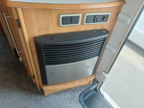 Auto-Trail Mohican 2007 18