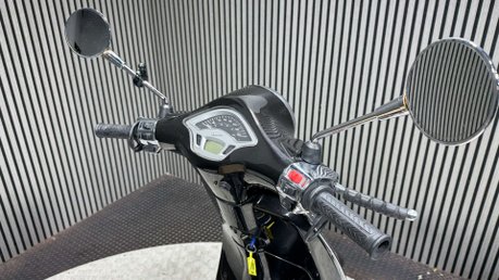 Piaggio Vespa Primavera 2021 9K LONG MOT SERVICED 125CC LEARNER LEGAL SCOOTER 18