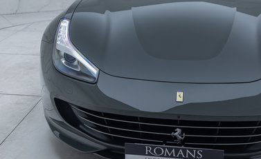Ferrari GTC4 Lusso V12 TAILOR MADE 43