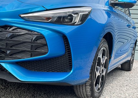 MG MG3 1.5 HYBRID+ TROPHY 5