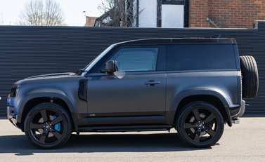 Land Rover Defender 90 V8 CARPATHIAN EDITION 3