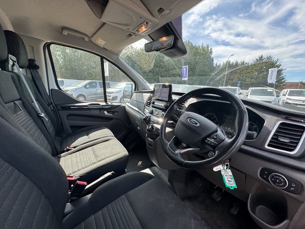 Ford Transit Custom SWB L1H1 Low Roof Limited 280 Air Con Alloys Sensors Cam EURO 6 14