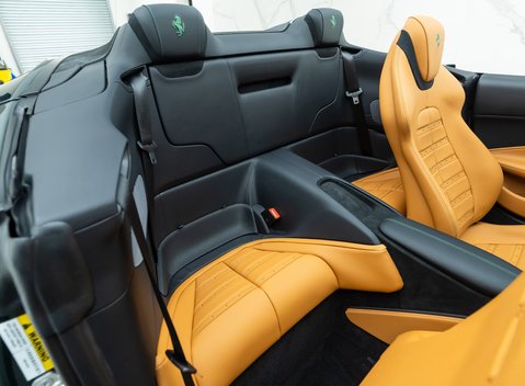 Ferrari Roma SPIDER 19