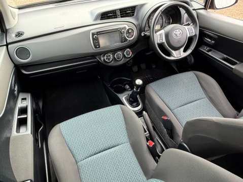 Toyota Yaris VVT-I TR 35