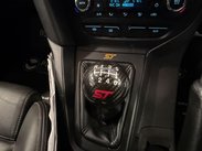 Ford Focus 2.0T EcoBoost ST-3 Euro 5 (s/s) 5dr 9