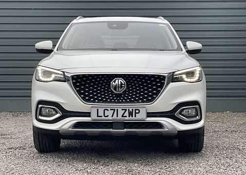 MG HS 1.5 T-GDI EXCLUSIVE 6