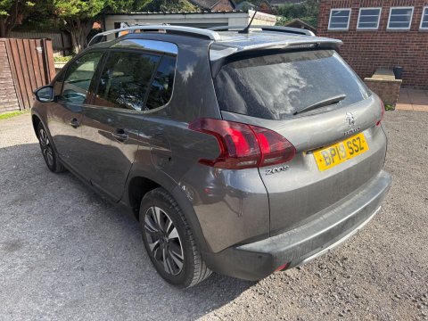 Peugeot 2008 ALLURE PREMIUM 12