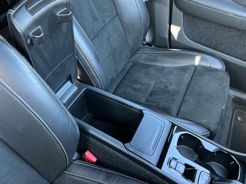 Volvo XC40 B4 R-DESIGN PRO MHEV 35