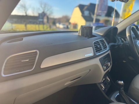Audi Q3 2.0 TDI SE S Tronic quattro Euro 5 (s/s) 5dr 30