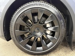 Tesla Model Y SUV 5dr Electric Auto RWD (346 ps) 18
