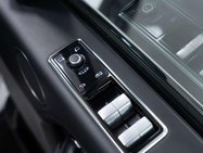 Land Rover Range Rover 4.4 Range Rover Vogue SE SDV8 Auto 4WD 5dr 16