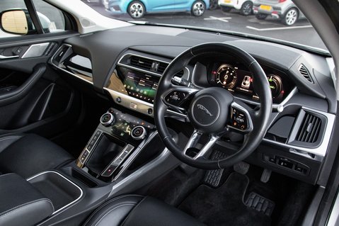 Jaguar I-Pace SE 4