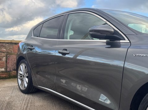 Ford Focus 1.0T EcoBoost Vignale Euro 6 (s/s) 5dr 6