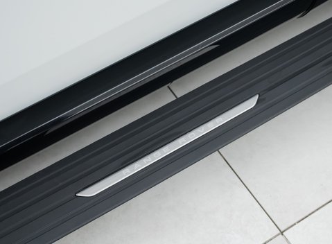 Land Rover Range Rover P440e SE 29