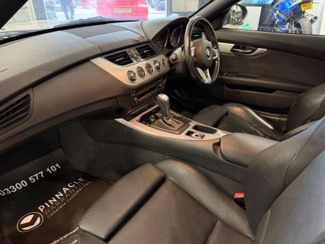 BMW Z4 2.5 23i Auto sDrive Euro 5 2dr 15