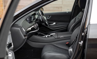 Mercedes-Benz M Class S650 20