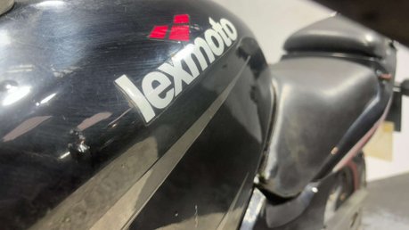 Lexmoto XTR 2013 PROJECT BIKE SPARES OR REPAIR BREAKER PARTS SPORT 125CC 25