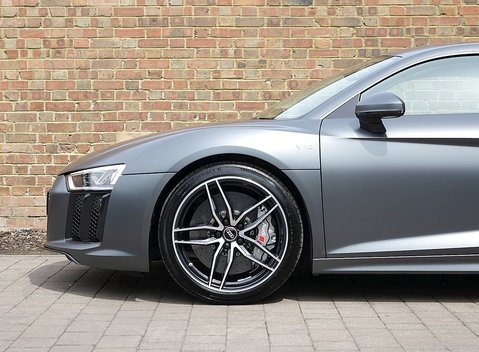 Audi R8 V10 Plus 18