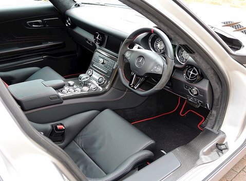 Mercedes-Benz SLS AMG GT 17