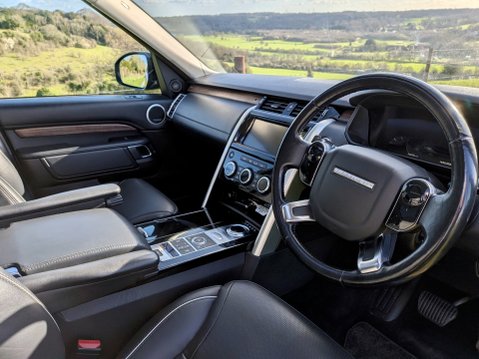 Land Rover Discovery SDV6 HSE LUXURY 21
