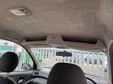 Toyota Yaris Verso 1.3 Yaris Verso T3 Auto 5dr 23