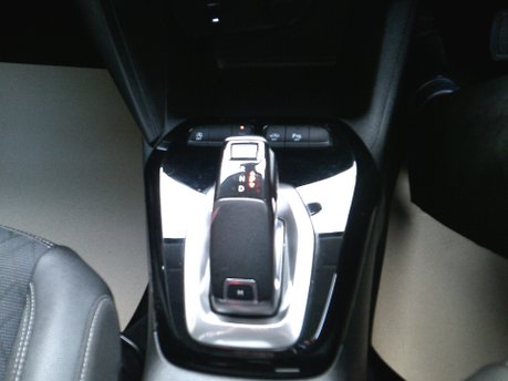 Vauxhall Corsa ELITE NAV PREMIUM ONLY 40,000 MILES FROM NEWE 15