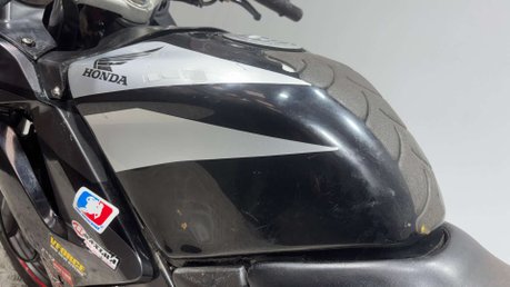 Honda CBR 2008 16K RUNNING SPORTS BIKE PROJECT BIKE 125CC LEARNER 32