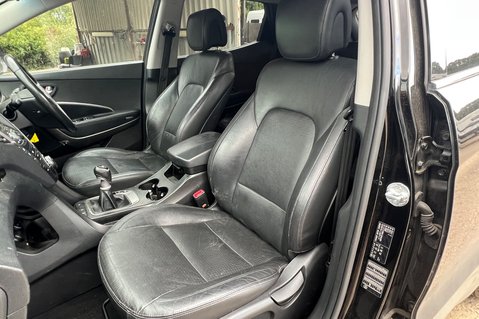 Hyundai SANTA FE PREMIUM CRDI - PART EXCHANGE TO CLEAR - MOT NOVEMBER 13