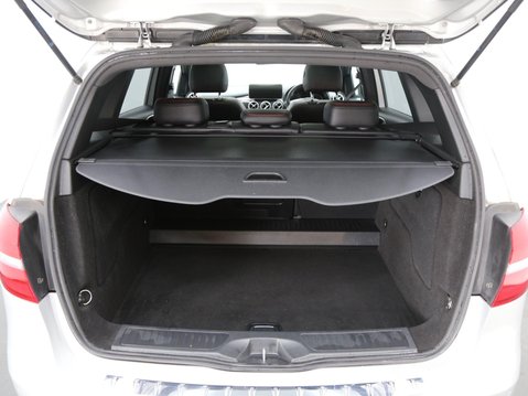 Mercedes-Benz B Class 2.1 B200d AMG Line (Premium Plus) 7G-DCT Euro 6 (s/s) 5dr 29