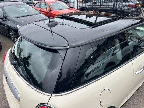 Mini Hatch 1.5 Cooper Auto Euro 6 (s/s) 3dr 14