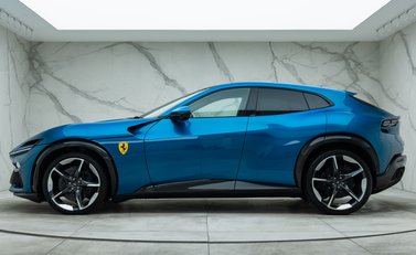 Ferrari Purosangue 5