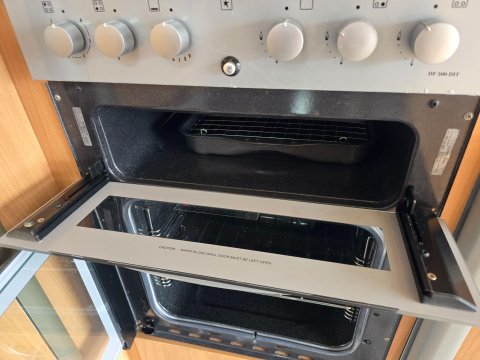 Swift Suntor 590RS Motorhome 33