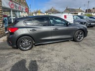 Ford Focus ST-LINE EDITION MHEV 8