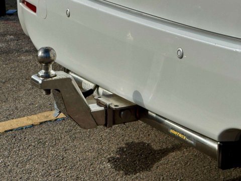 Toyota Alphard V6 4WD TOWBAR 44