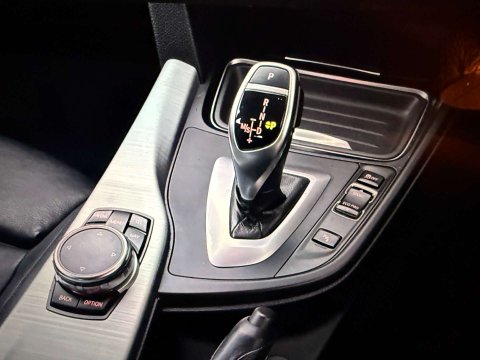 BMW 3 Series 3.0 330d xDrive M Sport Auto 4WD 5dr 12