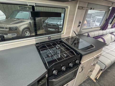 Auto-Sleepers Warwick Duo 2 Berth|2 Belt|Kitchen|Awning|AUTOMATIC|VANLUX 12
