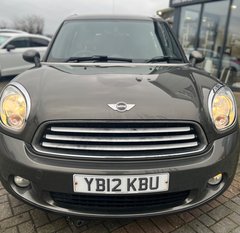 Mini Countryman COOPER D ALL4 HUGE SPEC 3