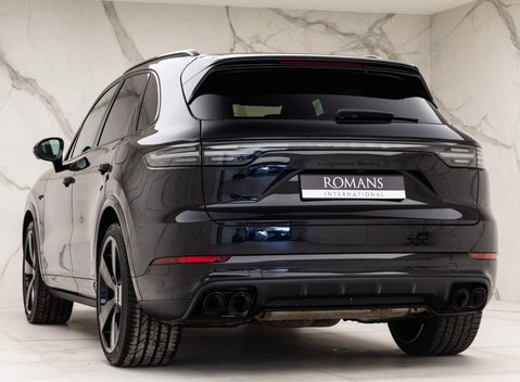 Porsche Cayenne TURBO S 4